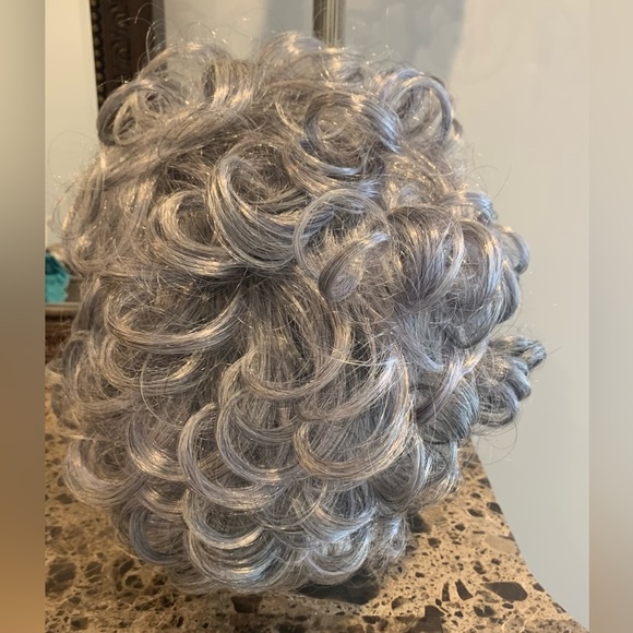 VIVICCA GRAY WIG Synthetic hair curls -Halloween gray hair wig - Picture 3 of 8